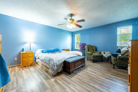 4573 Crosstie Road N Jacksonville FL 32257