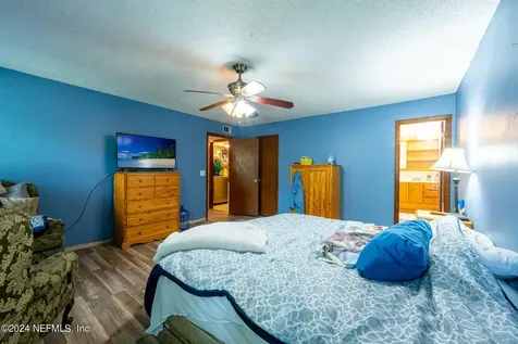 4573 Crosstie Road N Jacksonville FL 32257