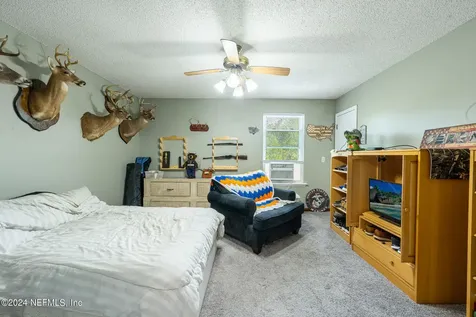 4573 Crosstie Road N Jacksonville FL 32257