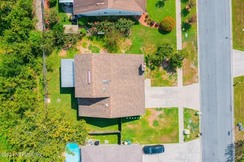 4573 Crosstie Road N Jacksonville FL 32257