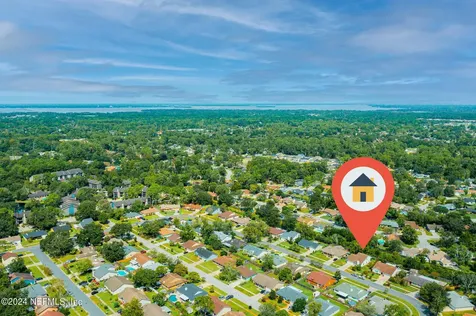 4573 Crosstie Road N Jacksonville FL 32257