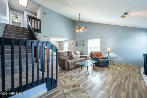 4573 Crosstie Road N Jacksonville FL 32257