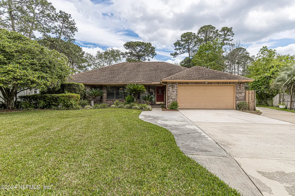 8521 Avebury Court Jacksonville FL 32244