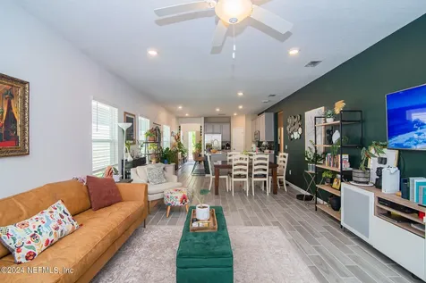 7320 Hilladale Creek Lane Jacksonville FL 32222