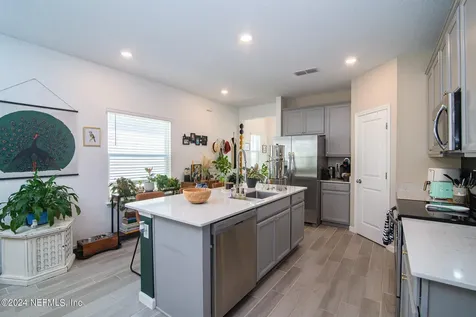 7320 Hilladale Creek Lane Jacksonville FL 32222