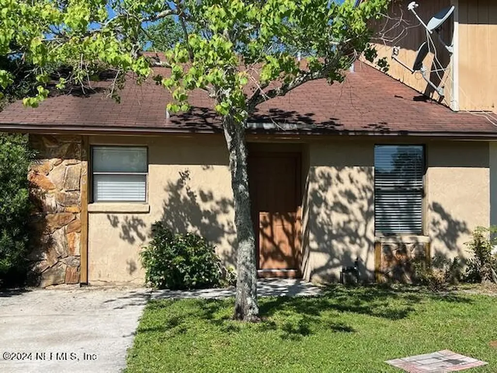 2626 Hidden Village Drive Jacksonville FL 32216