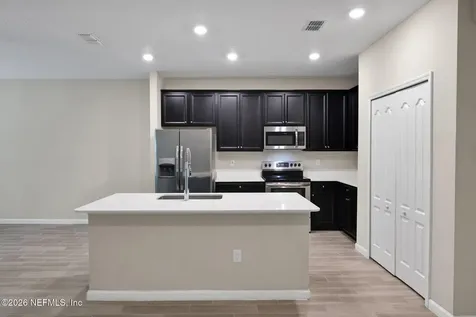 1625 Pottsburg Point Drive Jacksonville FL 32207