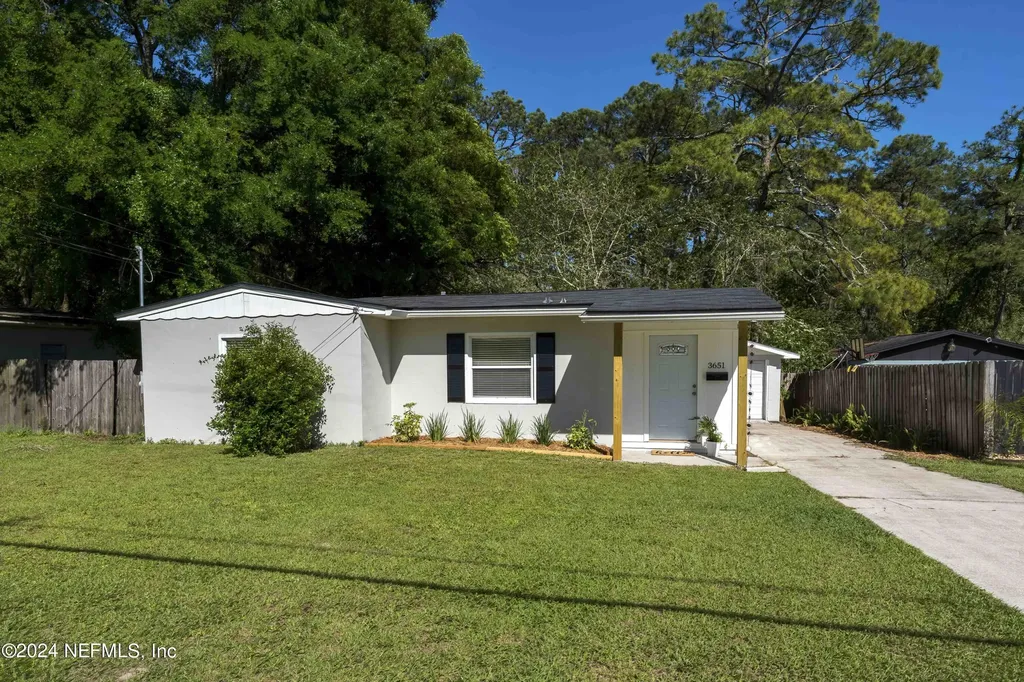 3651 Peach Drive Jacksonville FL 32246