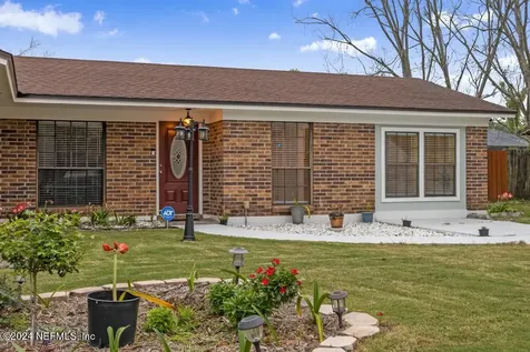 8147 Spring Lake Road N Jacksonville FL 32210