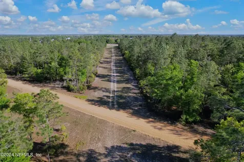00 New York Street Interlachen FL 32148