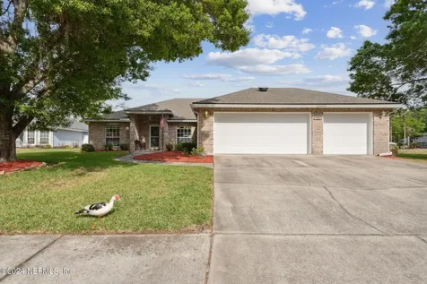 1004 Whirlaway Circle N Jacksonville FL 32218