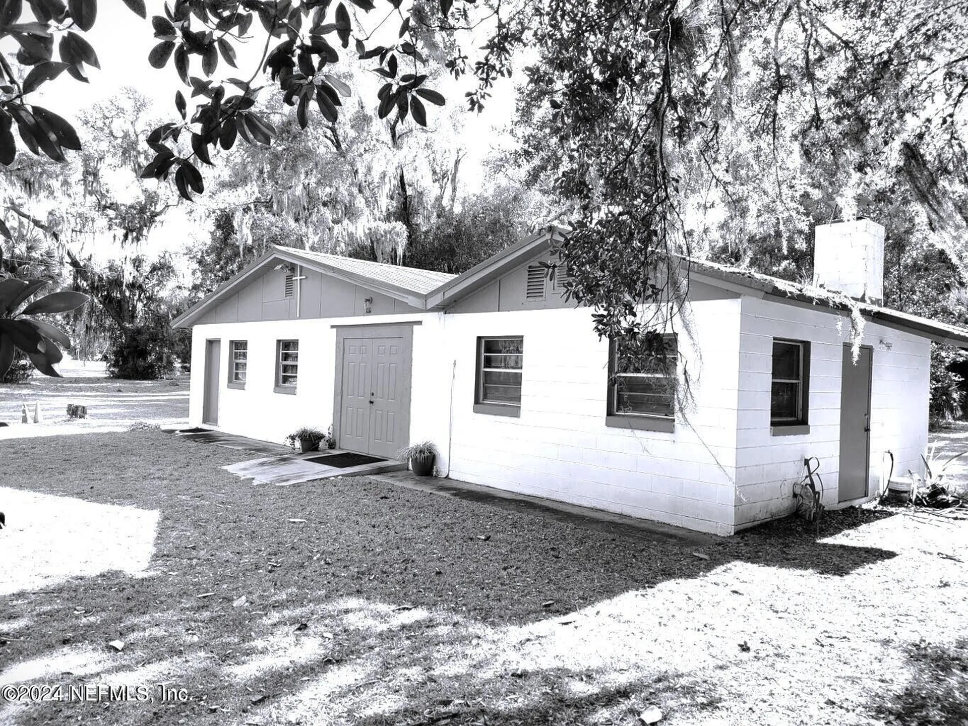 1011 Elm Street Welaka FL 32193
