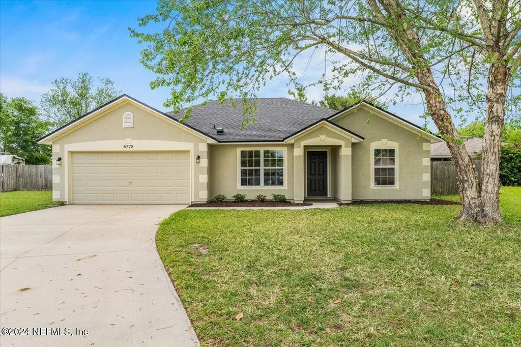 6778 Plum Lake Drive N Jacksonville FL 32222