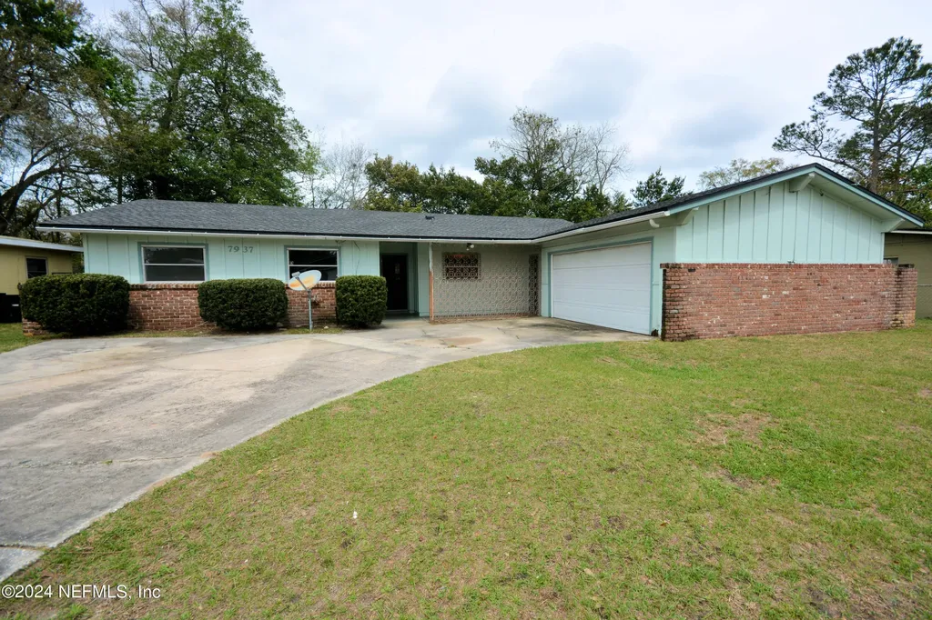 7937 Jaguar Drive Jacksonville FL 32244