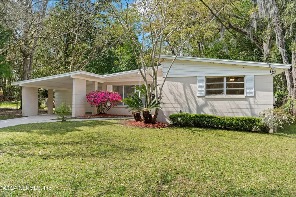 2204 Patou Drive Jacksonville FL 32210