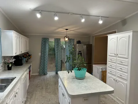 318 Lake Serena Drive Melrose FL 32666