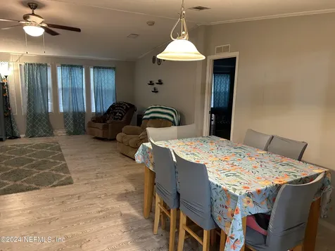 318 Lake Serena Drive Melrose FL 32666