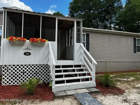 318 Lake Serena Drive Melrose FL 32666