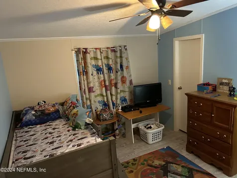 318 Lake Serena Drive Melrose FL 32666