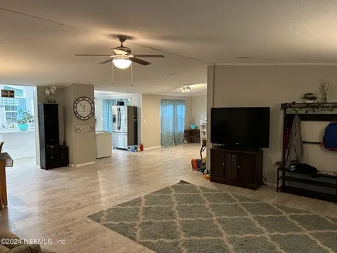 318 Lake Serena Drive Melrose FL 32666