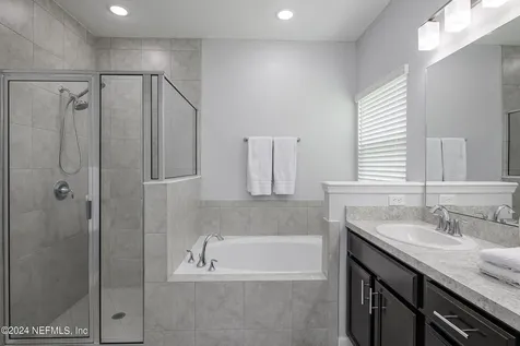 10808 Peacock Landing Court Jacksonville FL 32218