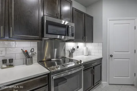 10808 Peacock Landing Court Jacksonville FL 32218