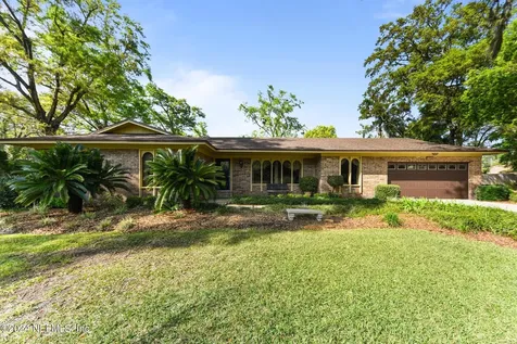 6015 Woodelm Drive N Jacksonville FL 32218