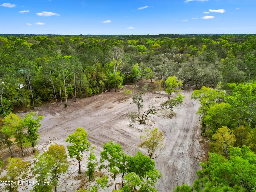 140 Junior Lake Trail Interlachen FL 32148