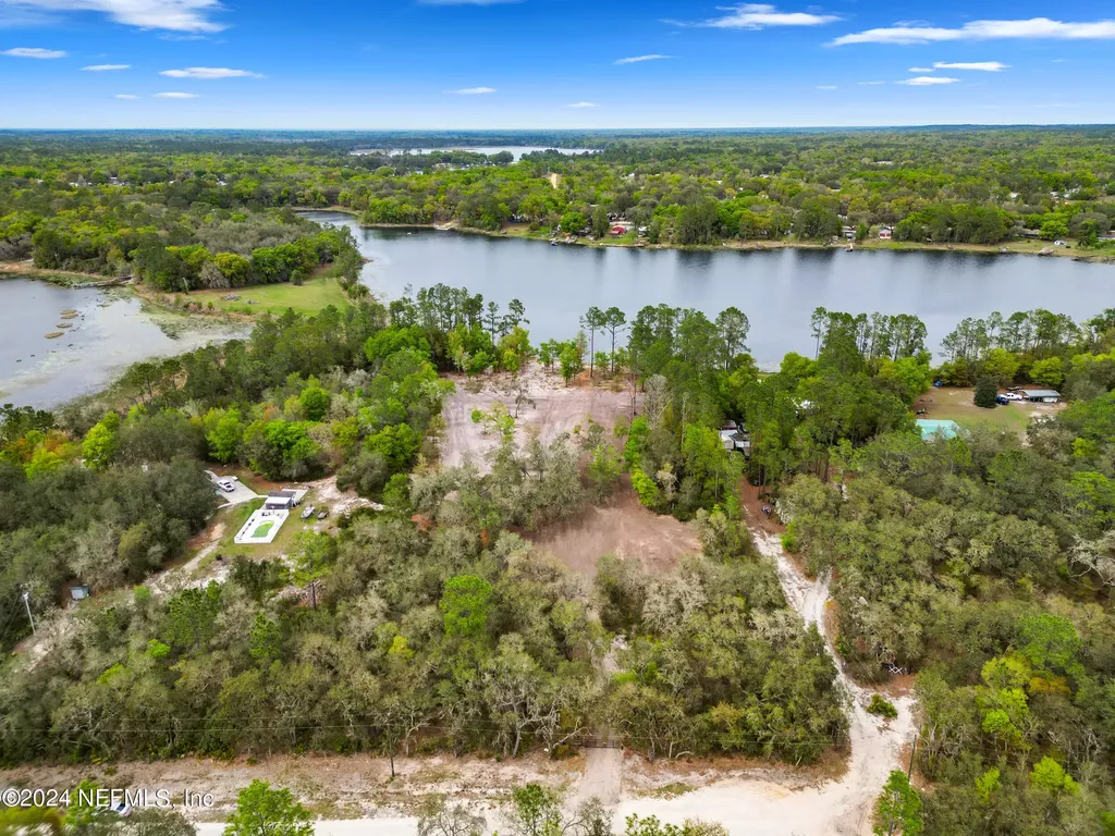 140 Junior Lake Trail Interlachen FL 32148