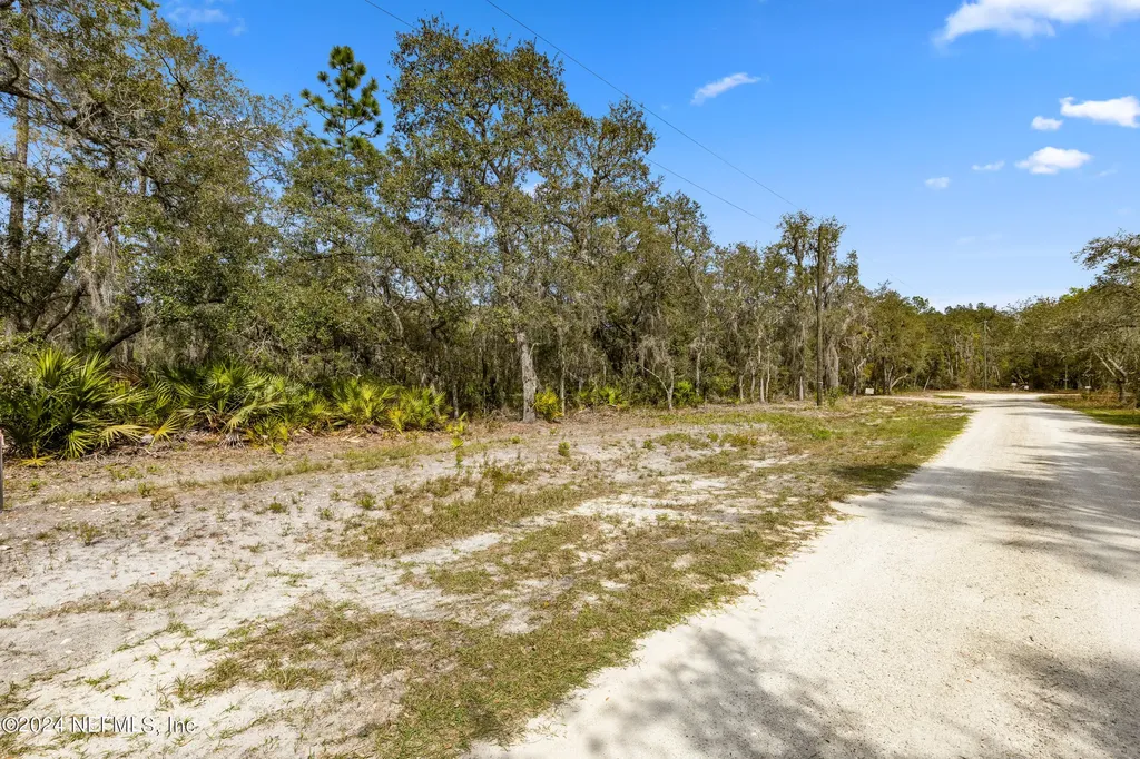 140 Junior Lake Trail Interlachen FL 32148