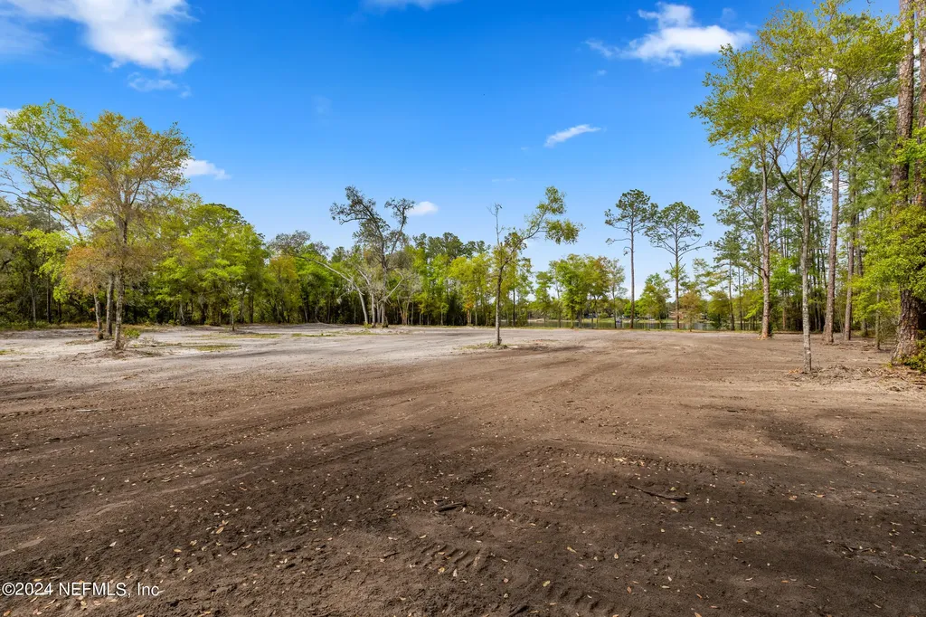 140 Junior Lake Trail Interlachen FL 32148