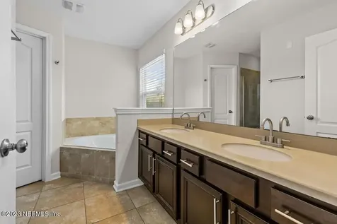 270 Parkwood Circle St. Augustine FL 32086