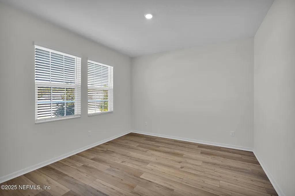 6877 Myrtle Oak Road Jacksonville FL 32219