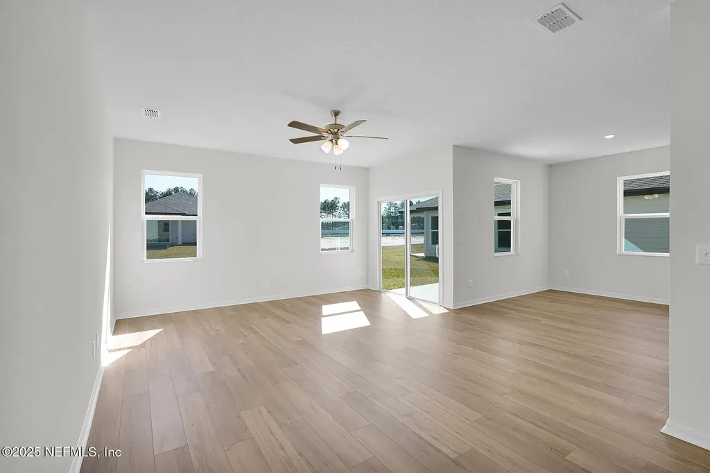 6877 Myrtle Oak Road Jacksonville FL 32219
