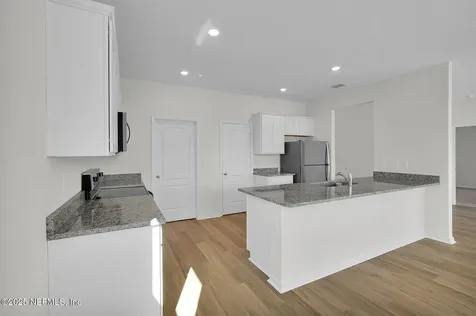 6877 Myrtle Oak Road Jacksonville FL 32219