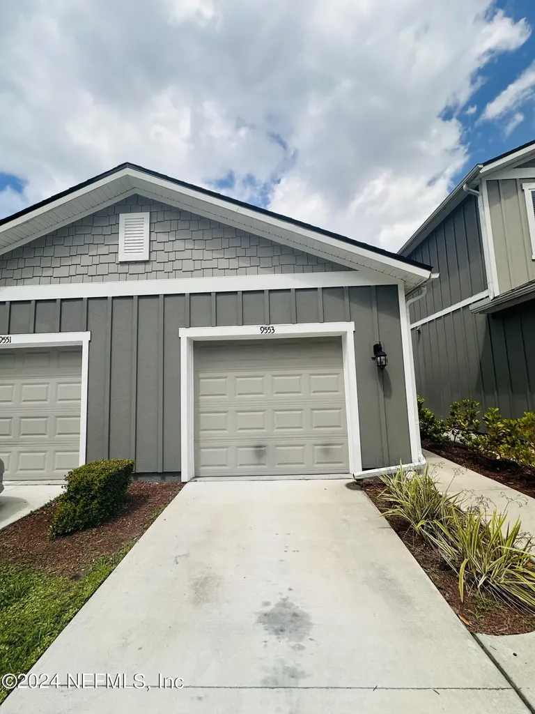 9553 Star Drive Jacksonville FL 32256
