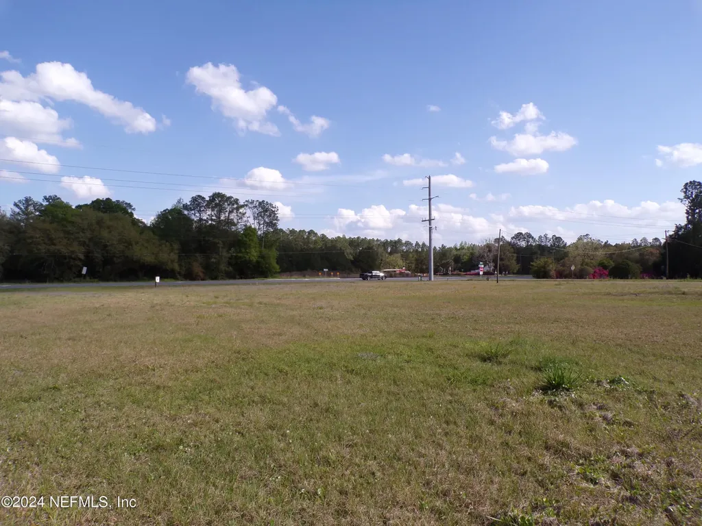 20208 N Us Highway 301 Lawtey FL 32058