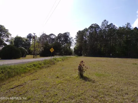 20208 N Us Highway 301 Lawtey FL 32058
