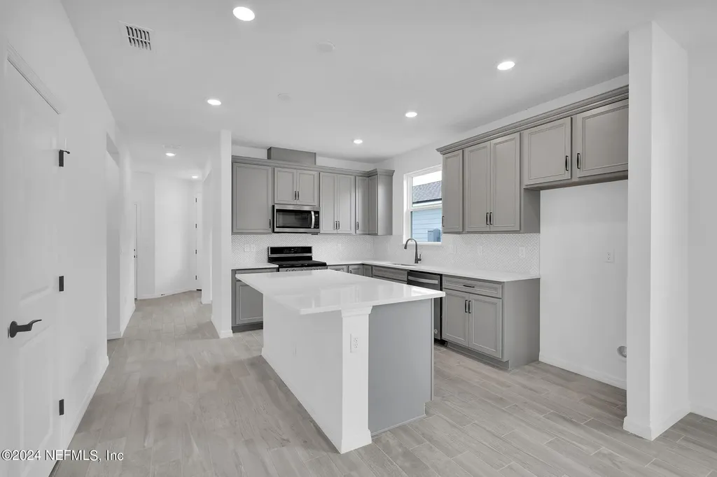 565 Continuum Loop Yulee FL 32097