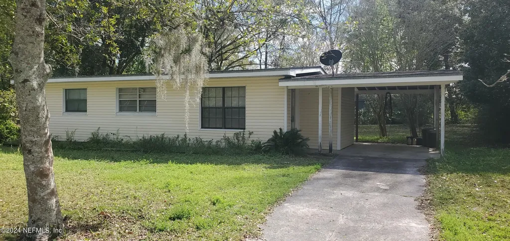 2261 Patou Court Jacksonville FL 32210