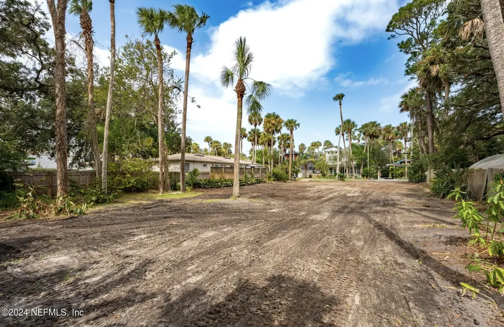 358 4th Street Atlantic Beach FL 32233