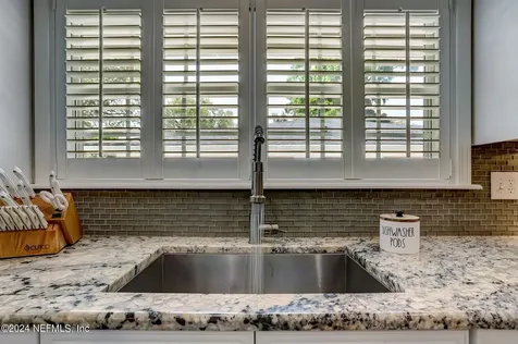 4261 Morena Lane Jacksonville FL 32207