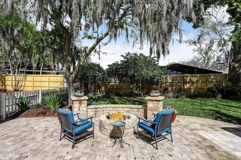 4261 Morena Lane Jacksonville FL 32207