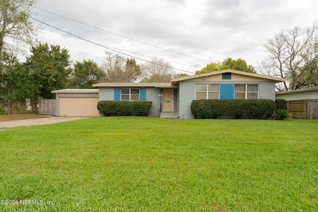 4933 Avent Drive Jacksonville FL 32244