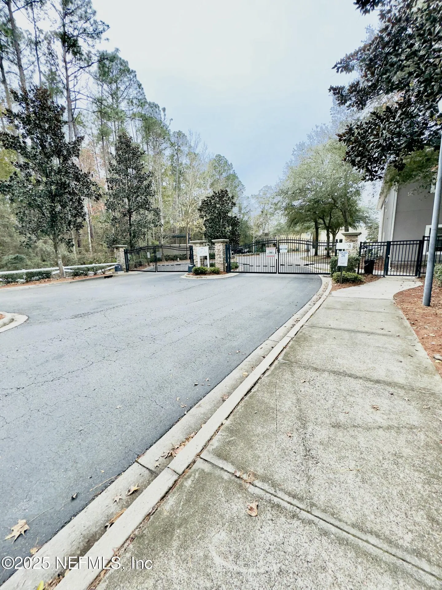 6057 E Maggies Circle E Jacksonville FL 32244