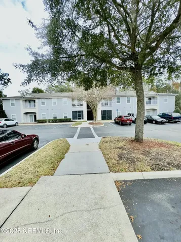 6057 E Maggies Circle E Jacksonville FL 32244