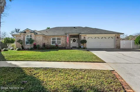1060 Gallant Fox Circle N Jacksonville FL 32218