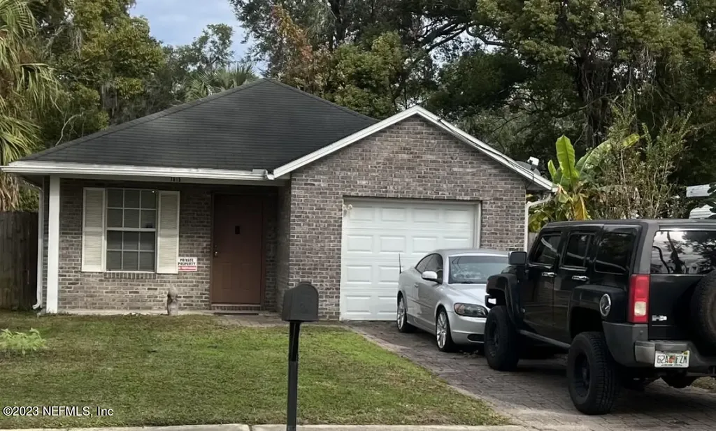 7815 Berry Avenue Jacksonville FL 32211