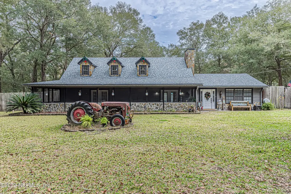 2805 Blackberry Avenue Middleburg FL 32068