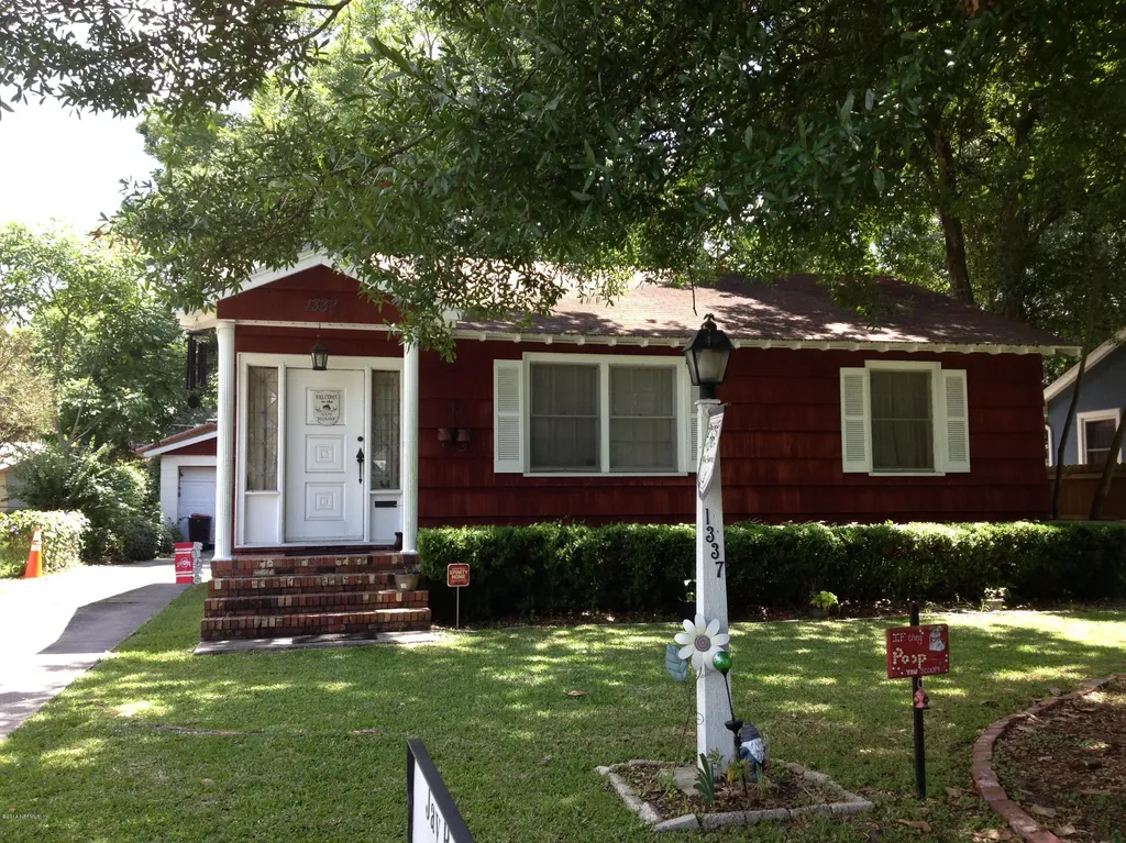 1337 Menna Street Jacksonville FL 32205